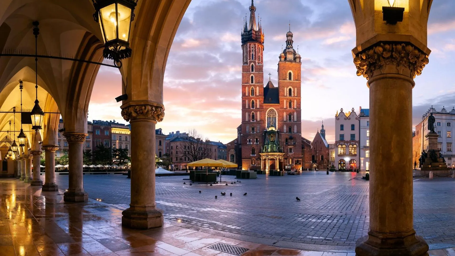 Alpari Wawel Daire Krakow 0*,